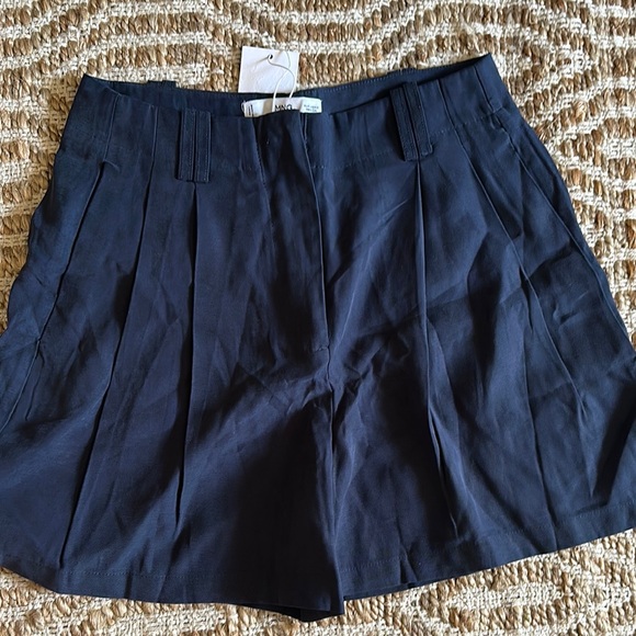 Mango Navy Shorts with Pleated Design - Picture 1 of 3